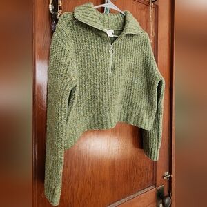 Light Green Cropped Sweater